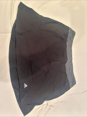 adidas Golf Skort in Black Like New